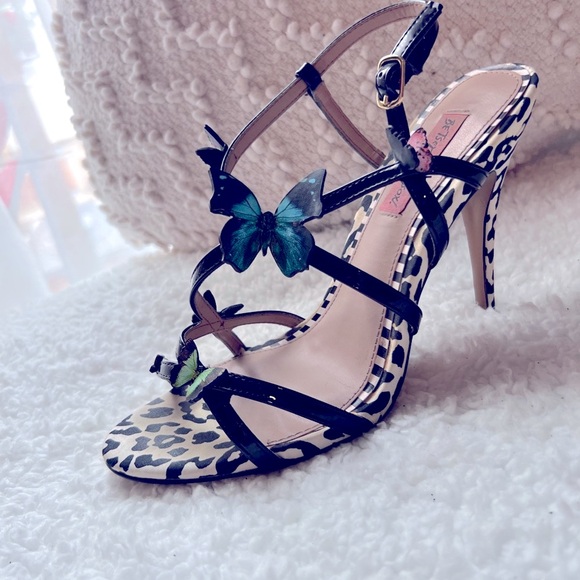 Rare Betsey Johnson Butterfly Embellished Leopard Print Heels - Picture 3 of 7